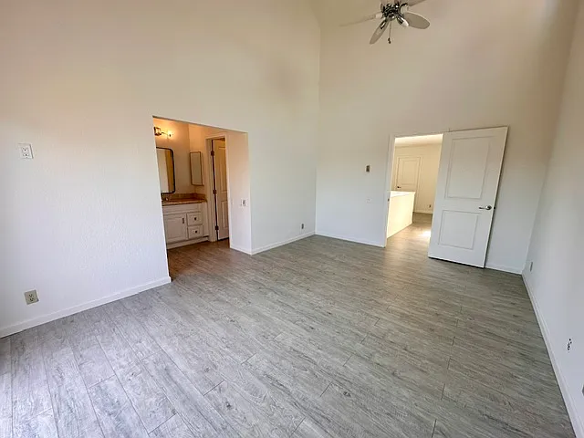 1135 Shoreline Dr — Photo 15