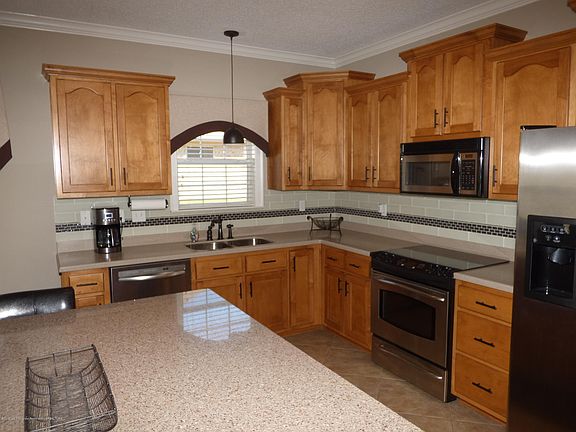 5th image of 13173 Arbor Dr