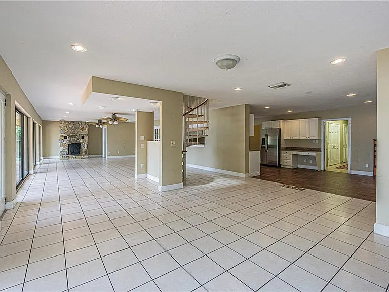 18129 Crawley Rd — Photo 15