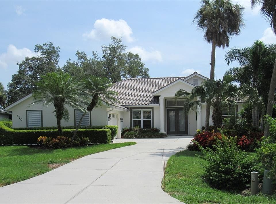 1st image of 820 Connemara Cir