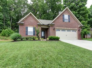 8532 Reagan Woods Ln, Knoxville, TN 37931