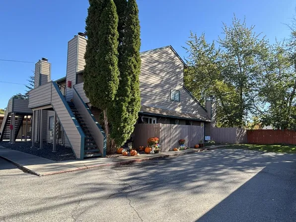 124 E Willow Tree Ln, Hayden Lake, ID 83835