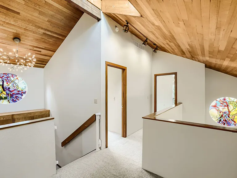 2532 E McGraw St — Photo 21