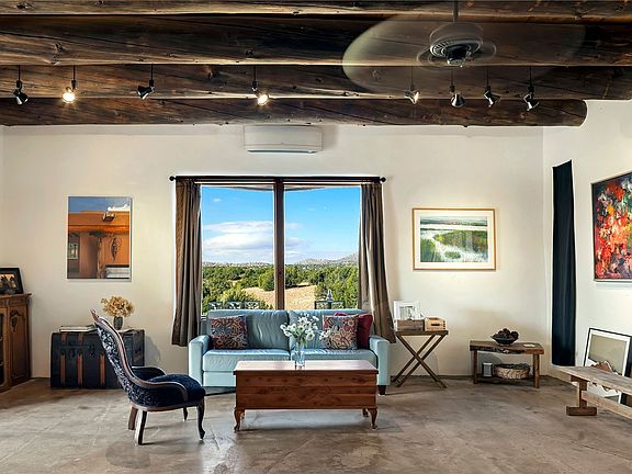 5th image of 27 San Marcos Rd W