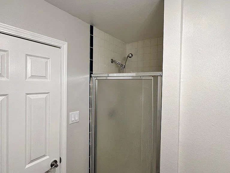 7033 Linwood Way — Photo 28