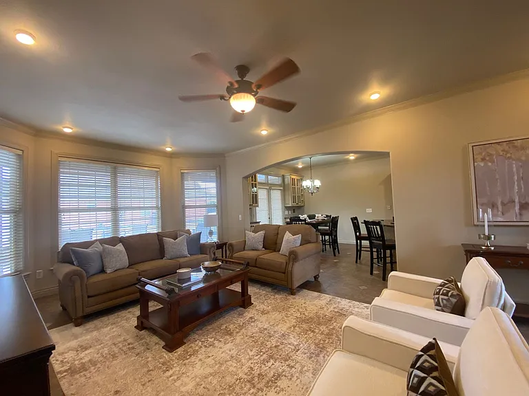3605 N Narcissus Ave — Photo 17