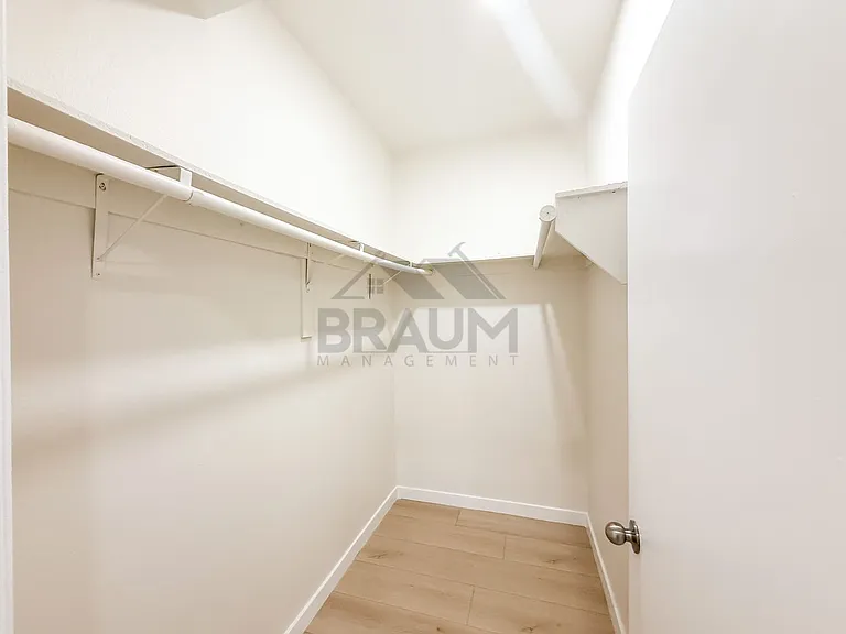 11459 COLLINS ST. — Photo 23