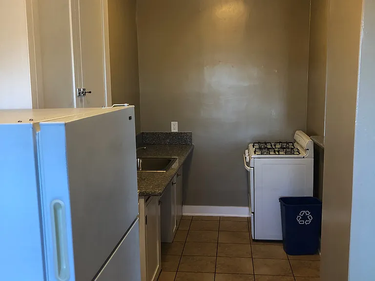 Edgemont — Photo 17
