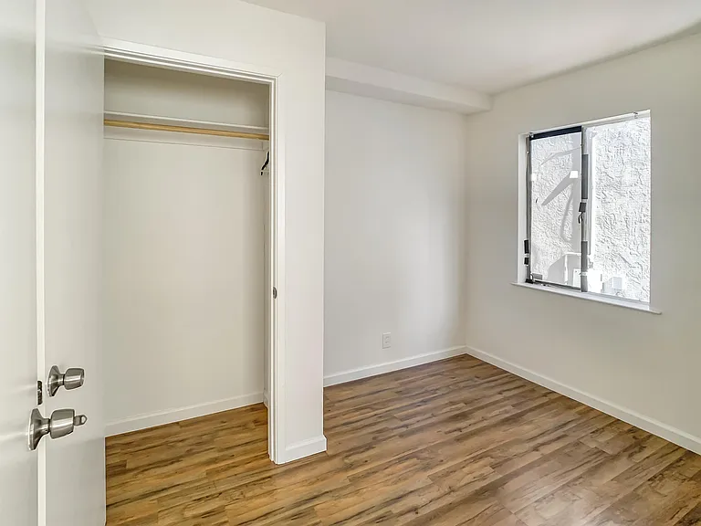 2521 Regent St #1 — Photo 5