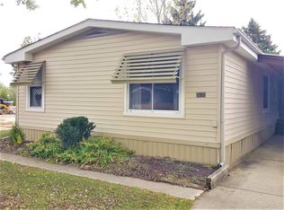130 Island Dr, Elyria, OH 44035