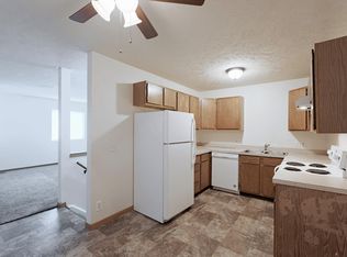 2704 N 4th St, Lincoln, NE 68521