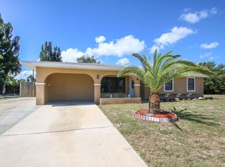 940 Bacon Cir NE, Palm Bay, FL 32905