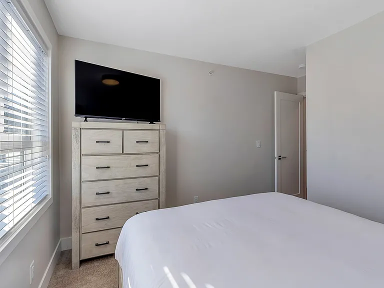 45500 Campus Dr #34 — Photo 25