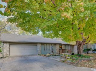 2832 S Versailles Ave, Springfield, MO 65804