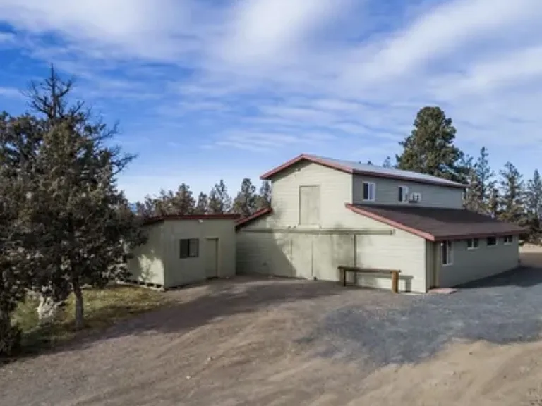 18550 Couch Market Rd — Photo 1