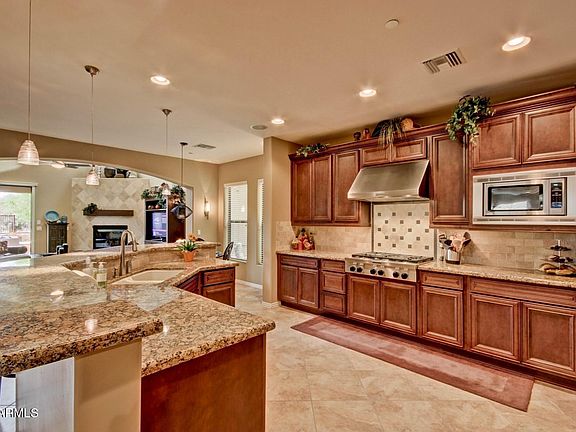 4th image of 10078 E South Bend Dr