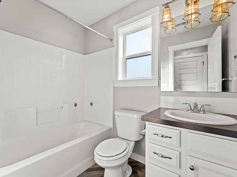 735 SW Huebert St — Photo 20
