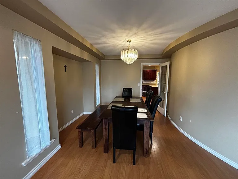 1605 Salal Cres — Photo 6
