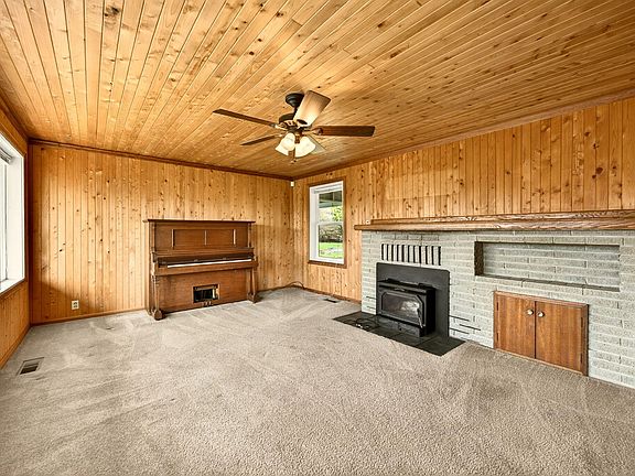 4th image of 3363 Lone Pine Rd