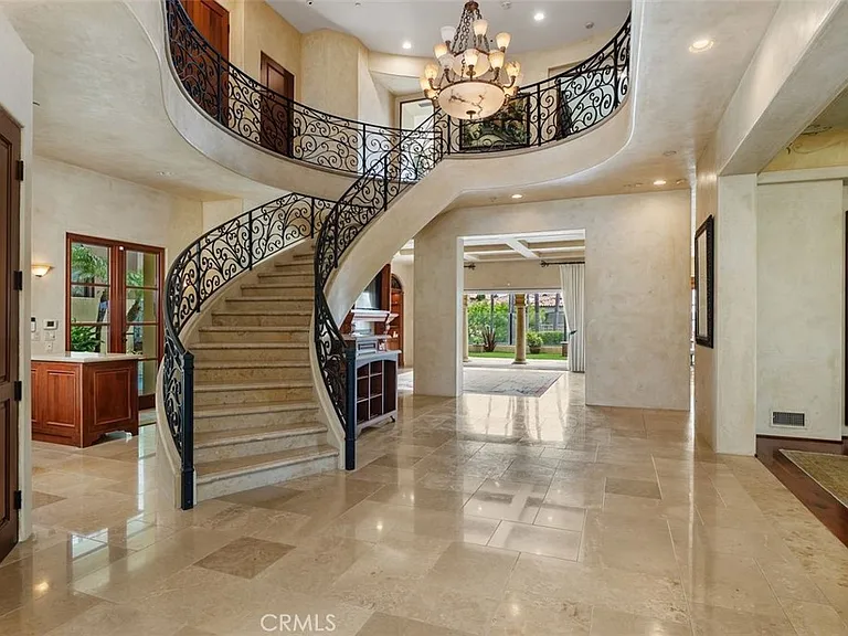 101 Ritz Cove Dr — Photo 10