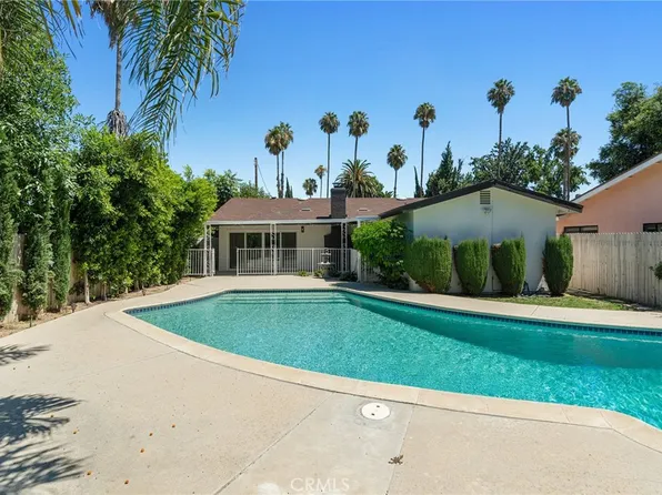 6747 Blewett Ave, Van Nuys, CA 91406