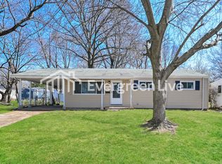 1220 S Waterford Dr, Florissant, MO 63033