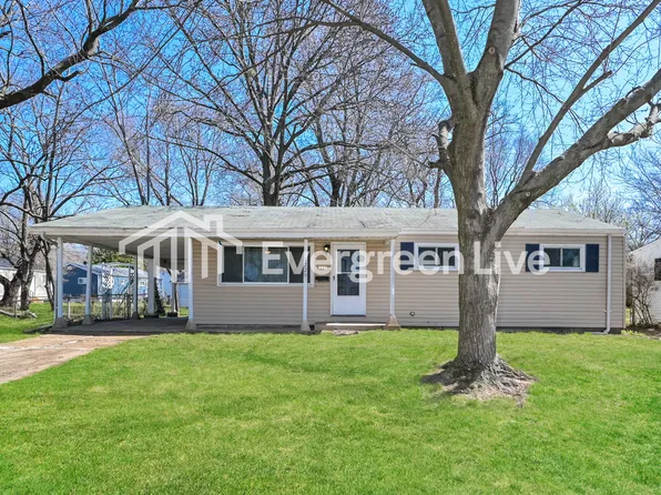 1220 S Waterford Dr, Florissant, MO 63033