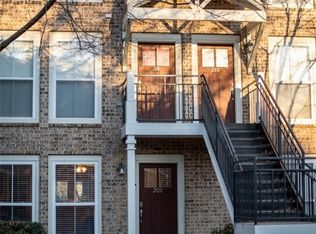 490 Barnett Shoals Rd APT 203, Athens, GA 30605