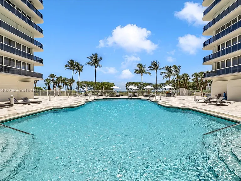 9559 Collins Ave #S8-G — Photo 35