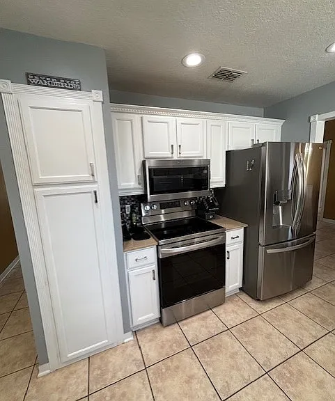 643 Basingstoke Ct — Photo 10