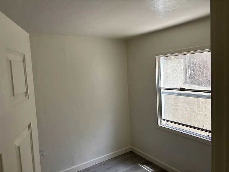 3237 1st Ave #39 — Photo 5