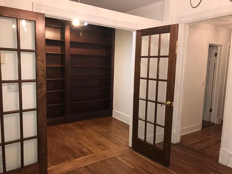 Office/den ; walk-in closet to the left