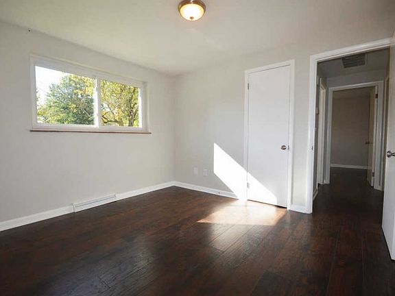 5th image of 5513 Garrett Dr