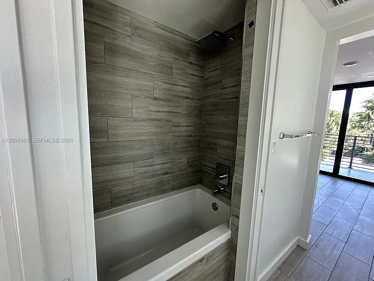 722 NE 15th Ave #2 — Photo 21