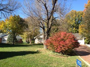 17924 Sunnydale Rd, Council Bluffs, IA 51503