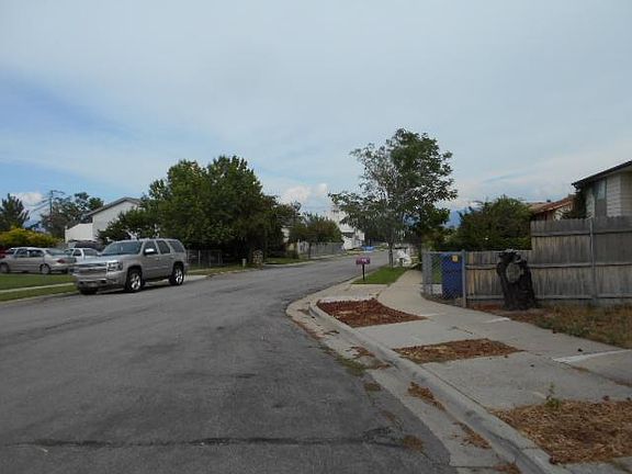4th image of 7381 W Candis Dr