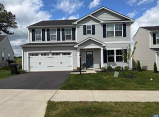 109 Walsh Ln, Waynesboro, VA 22980