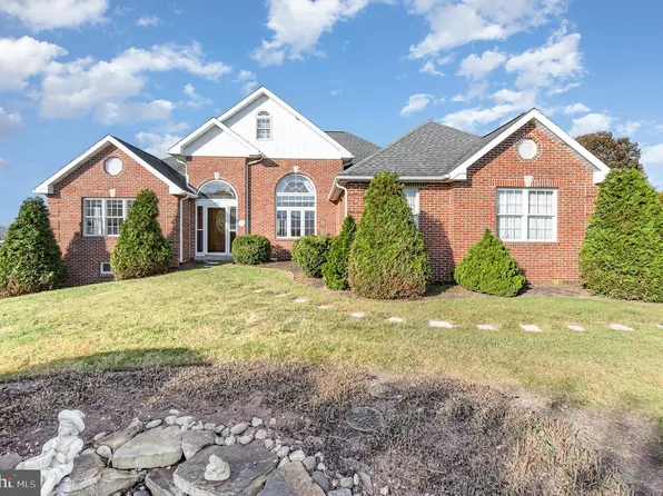 494 S Center St, Gratz, PA 17030