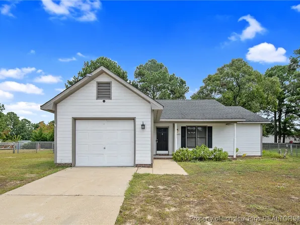 4583 Pennystone Dr, Fayetteville, NC 28306