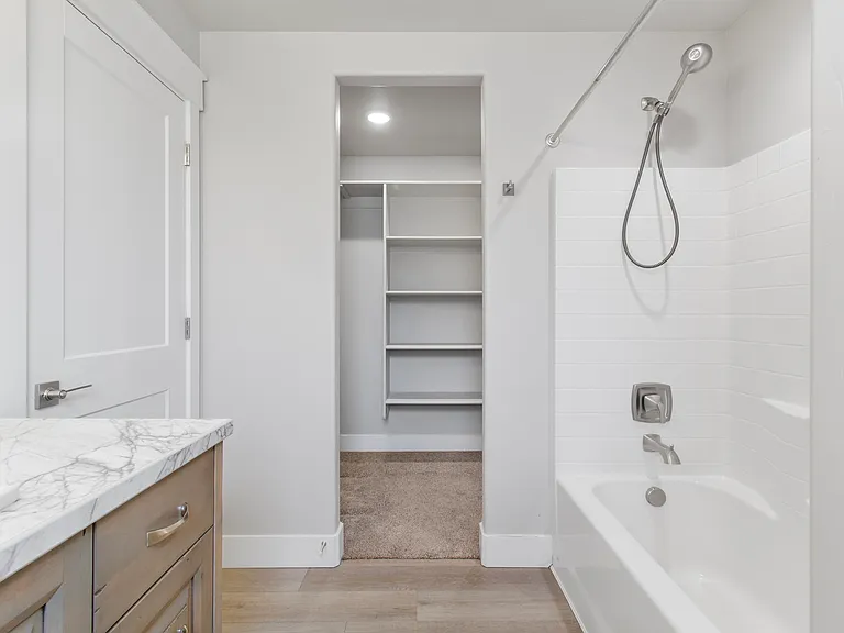 902 Monument Peak Pl — Photo 21