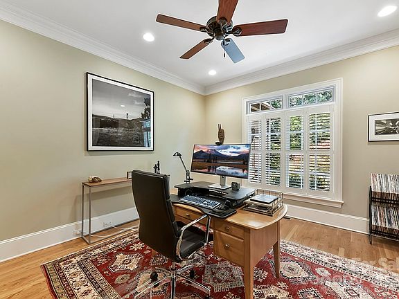 5th image of 717 Beauhaven Ln