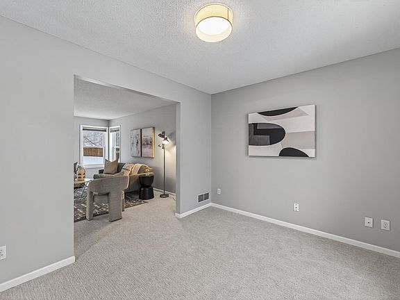 4th image of 20482 Idaho Ave