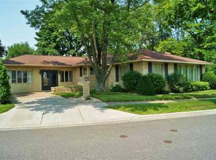 1011 Wis River Dr, Port Edwards, WI 54469