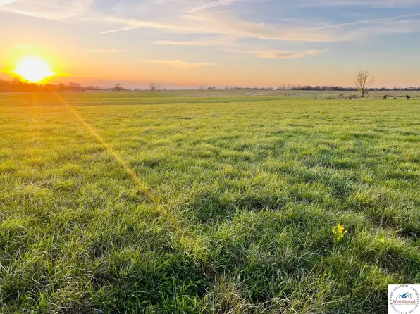 922 NW 501st Rd, Chilhowee, MO 64733