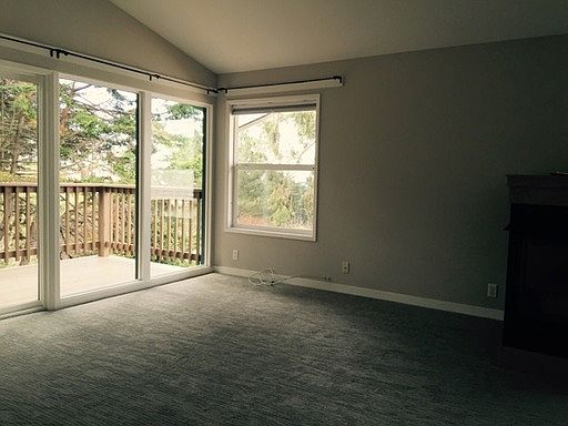 5th image of 446 Norfolk Dr