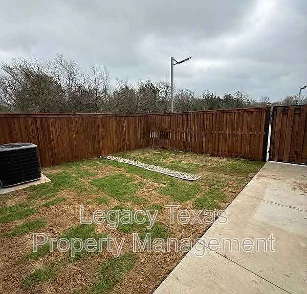 910 Fuller Ave #A — Photo 24