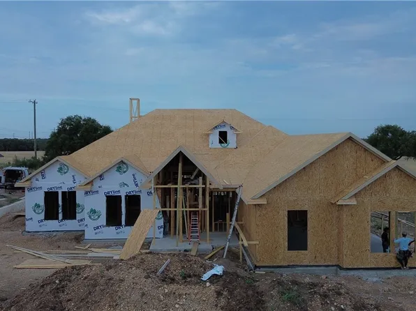 1619 Hunt Dr, Salado, TX 76571