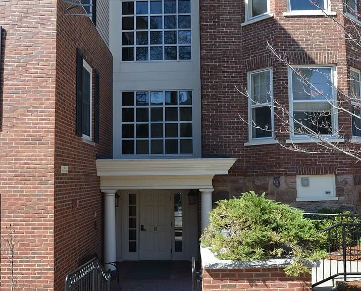 81 S Williams St #403 — Photo 30