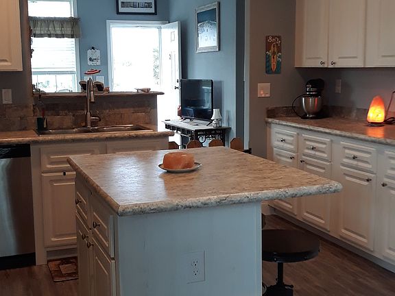 5th image of 10 Pelican Ln