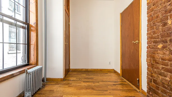 Rented by Nooklyn NYC LLC | media 10